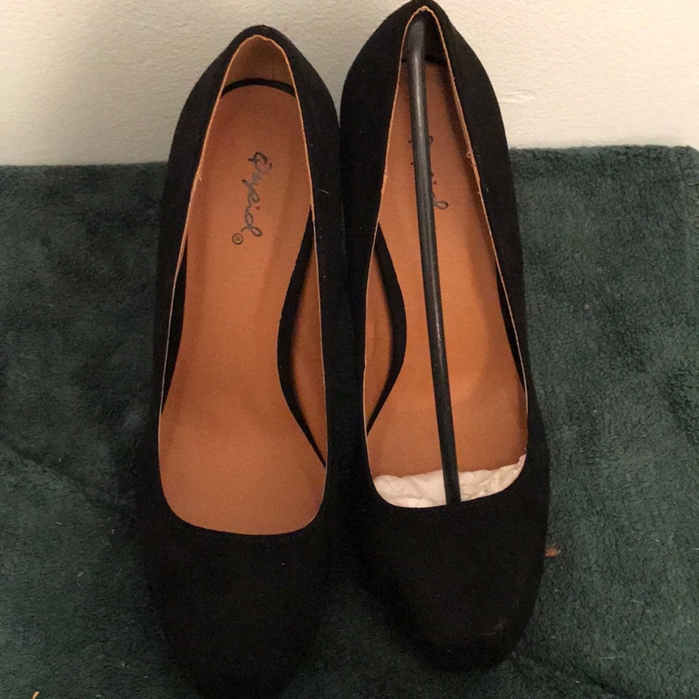 Women suede block style heels size 8.5
